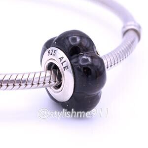 Authentic PANDORA Coracao De Negro Wood - Scalloped charm - 790712